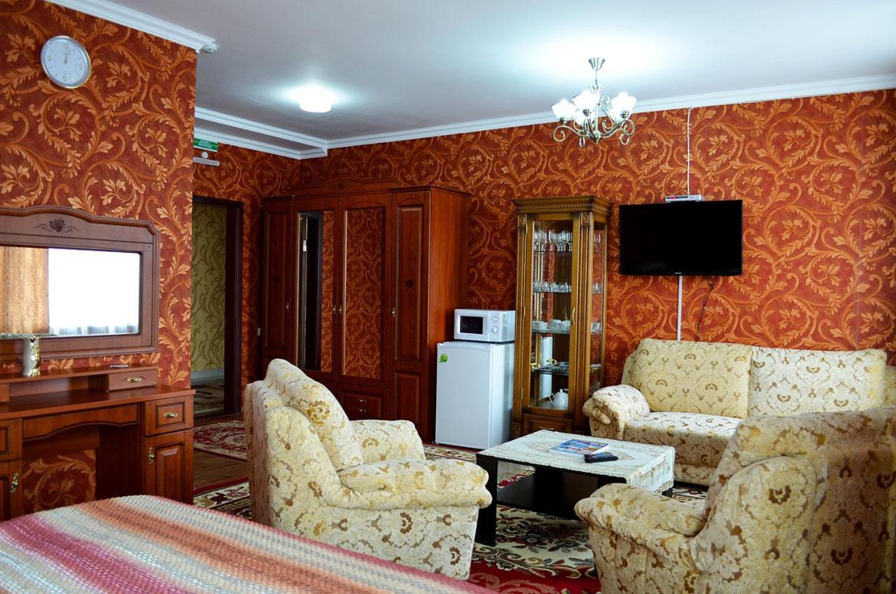 The Grand Hotel Semey Extérieur photo