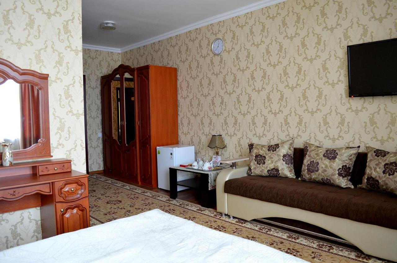 The Grand Hotel Semey Extérieur photo
