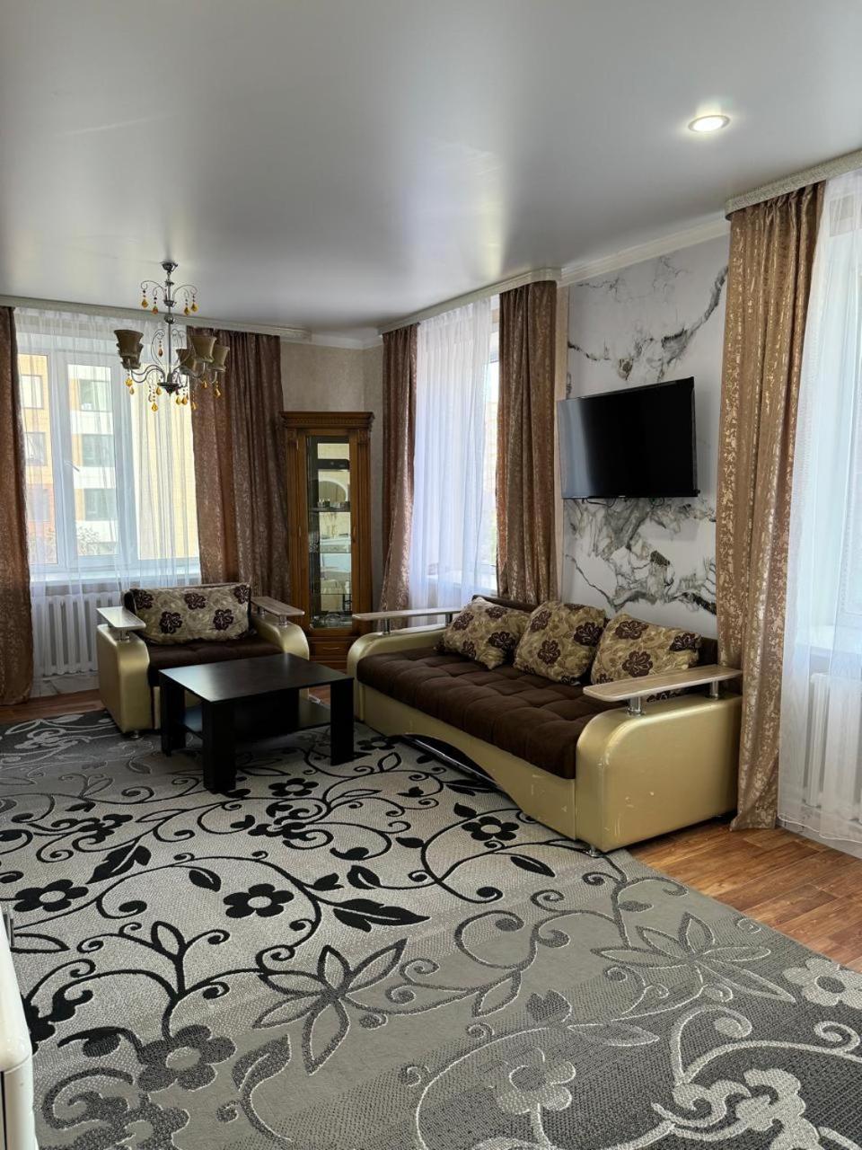 The Grand Hotel Semey Extérieur photo